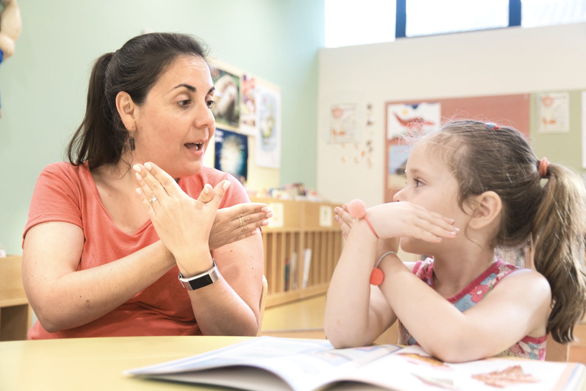 Auslan For Educators