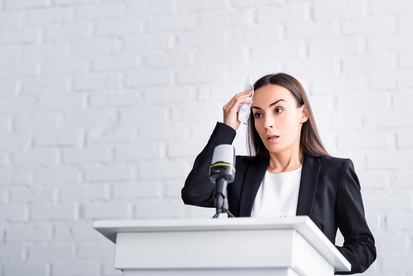 Learn how to overcome public speaking fear and anxiety